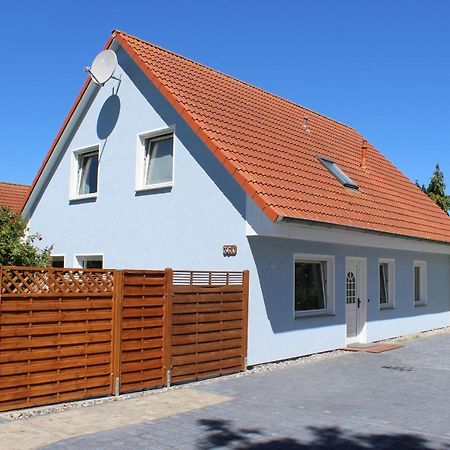 Haus Wiekend - Fewo Strandkrabbe Wiek auf Rügen エクステリア 写真